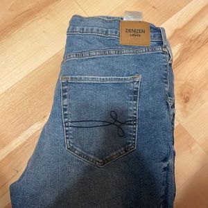 Denizen’s by Levi’s Mom Jean EUC